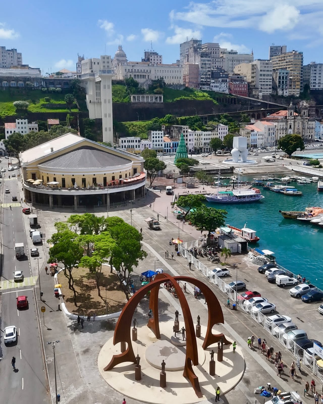 https://bahiaencantadatour.com.br/services/uploads/_original/city-tour-panoramico-819694.jpg