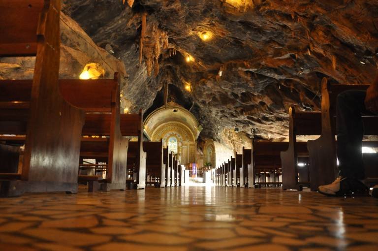 https://bahiaencantadatour.com.br/services/uploads/_original/transfer-chapada-diamantina-395156.jpg